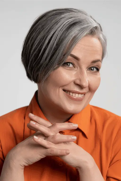 post choose short hairstyle older woman 2